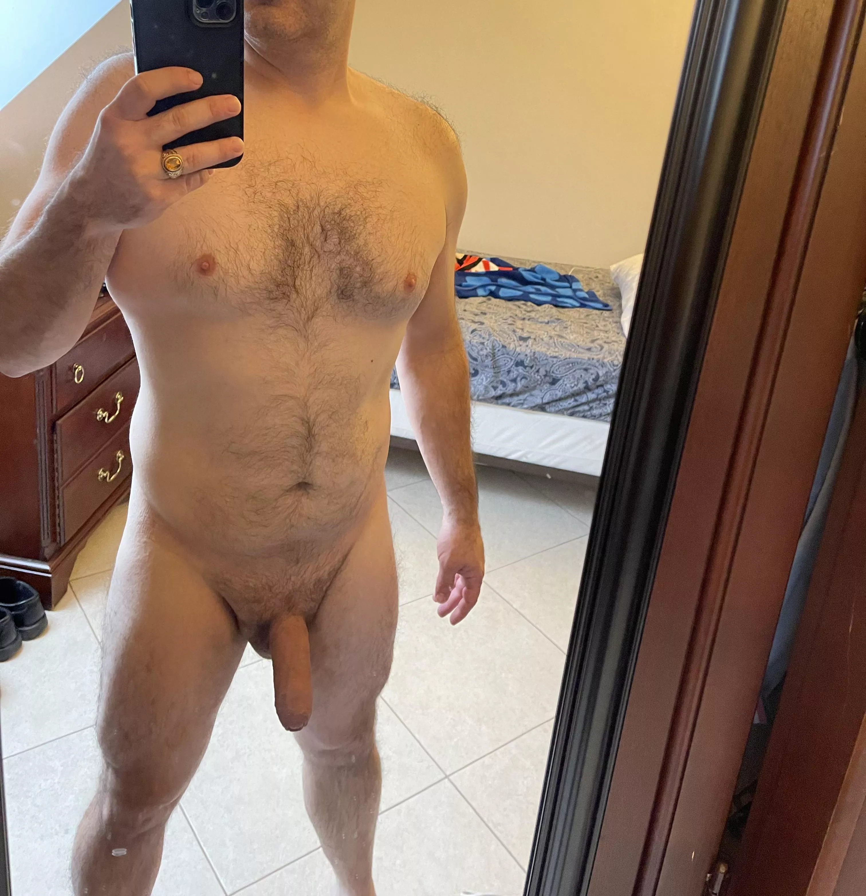 (M) 37 Need a Lady’s Opinion