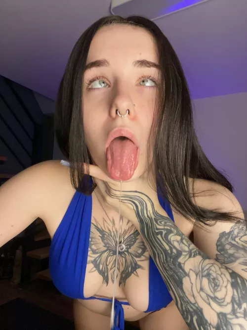 My ahegao makes you horny ?