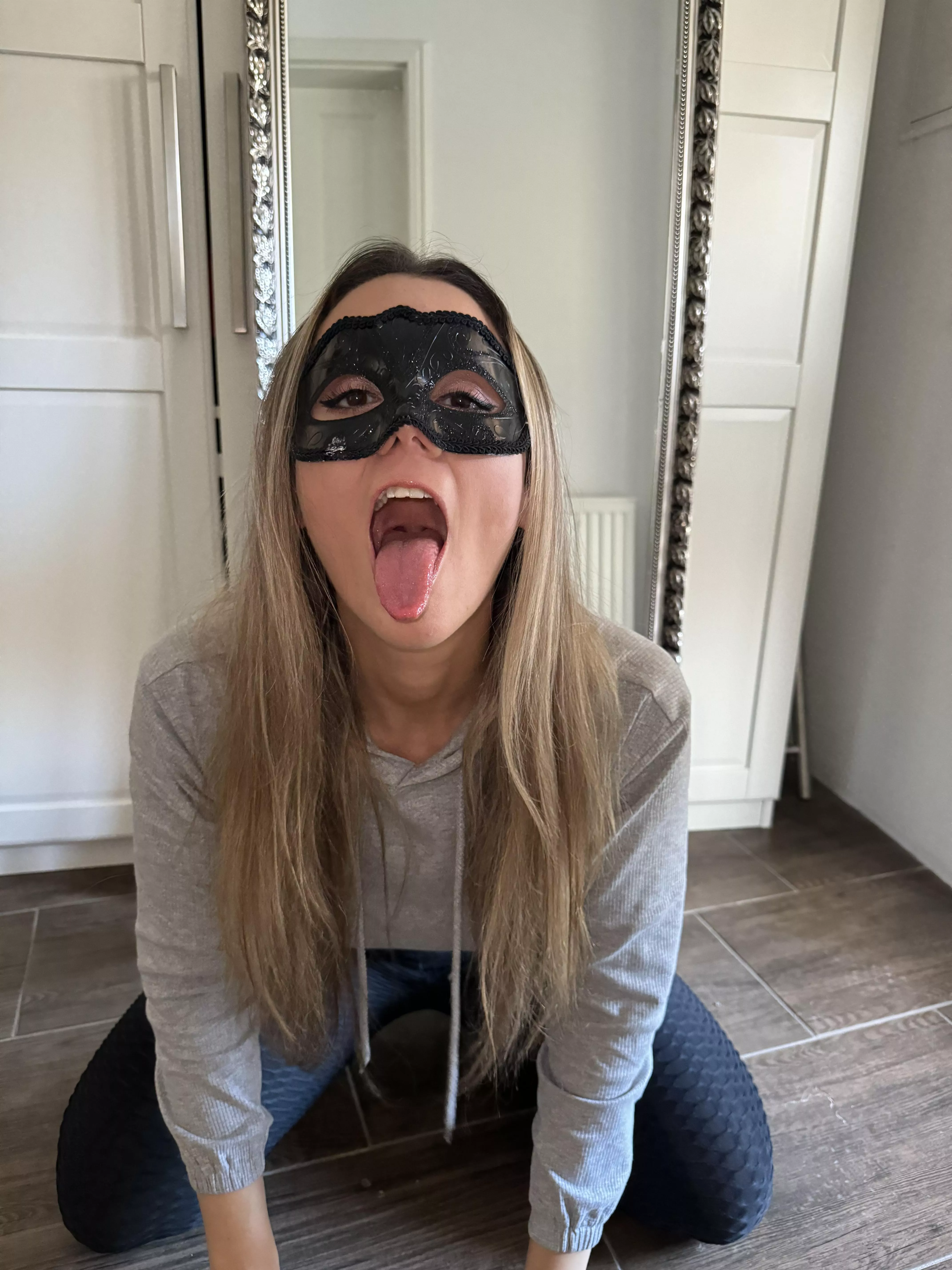 This slutty wife is always ready for some good action