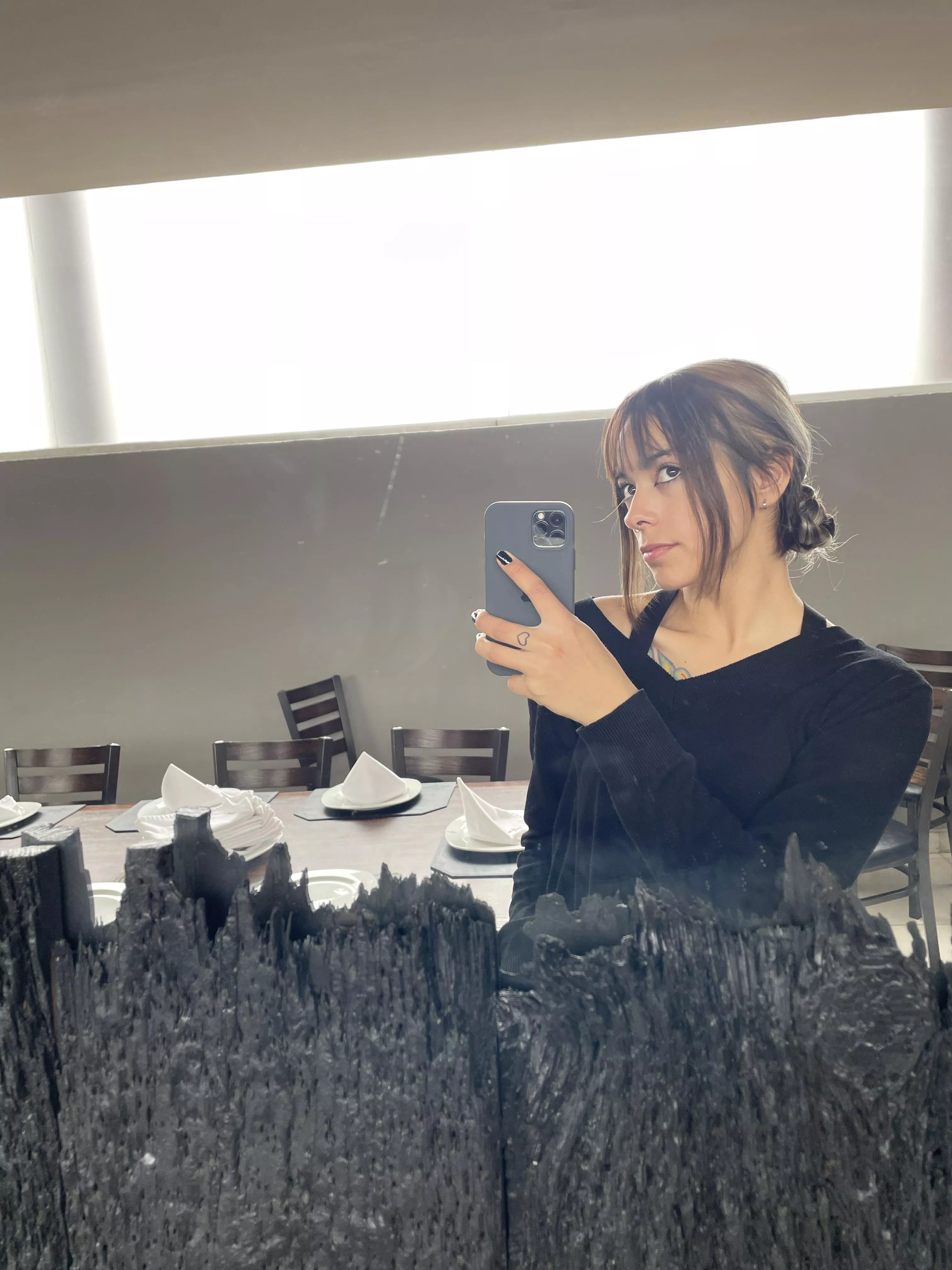 what trait in a woman tells you that she's elegant and classy, be honest