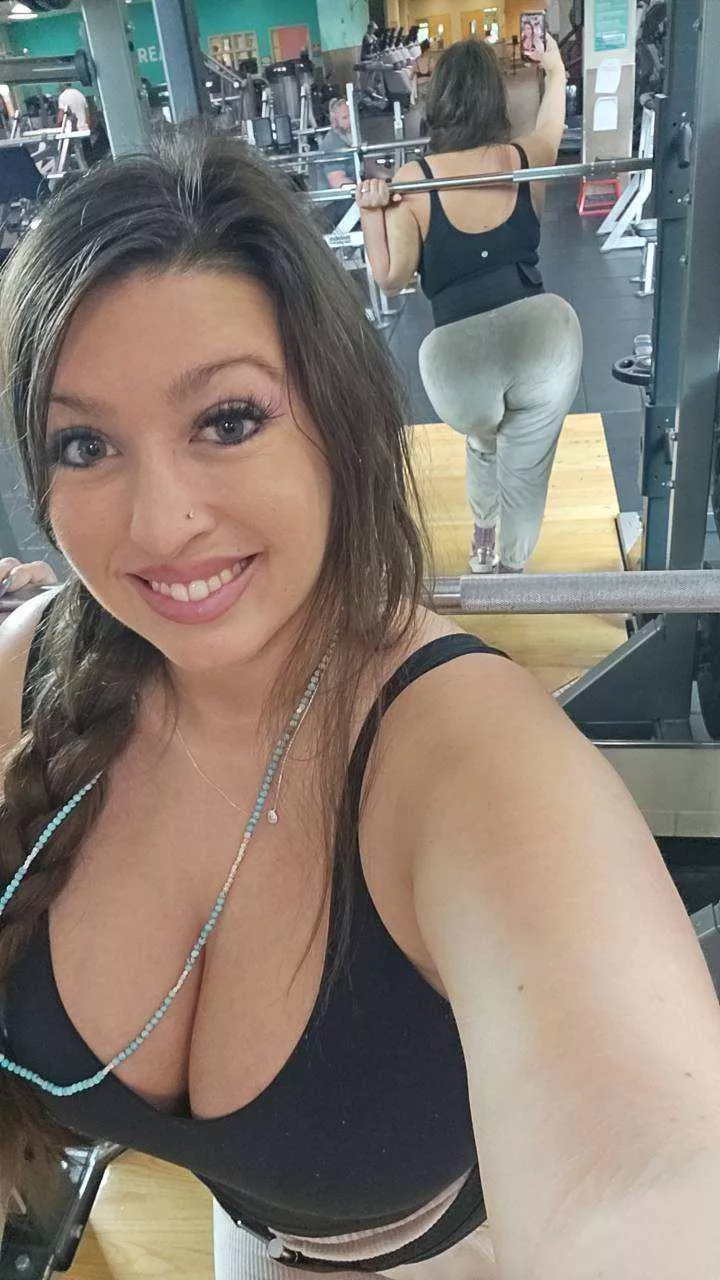 Wish your were my gym buddy 