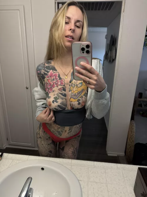 100 lbs and tatted af 