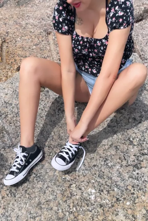 Black n white chucks 