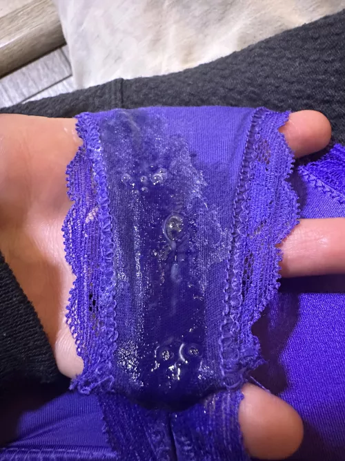 I love having wet panties 