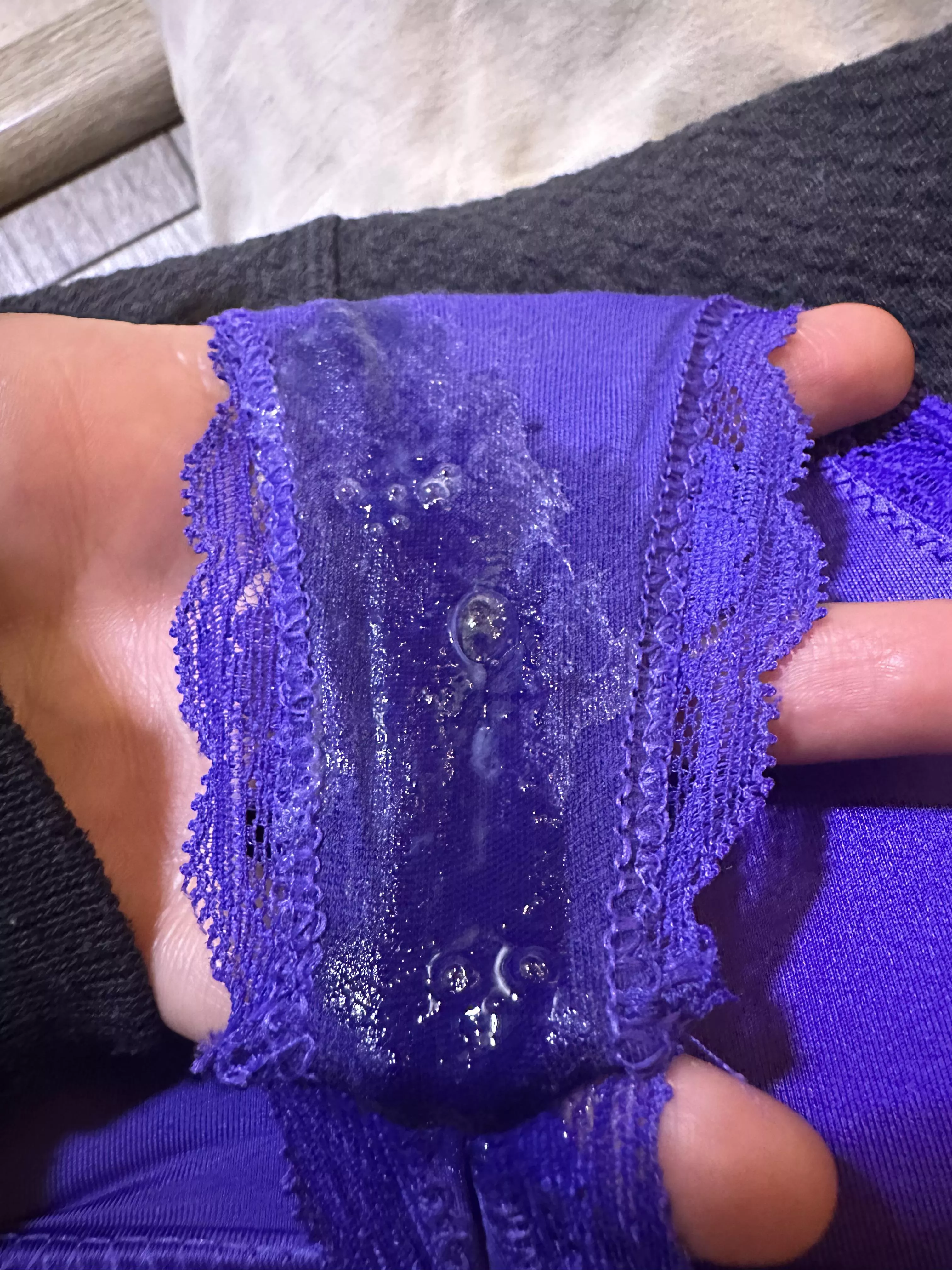 I love having wet panties 