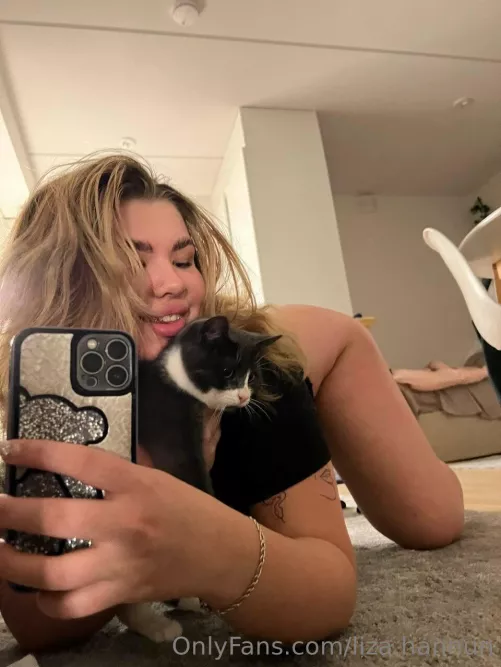 My kitty is always ready to pleasure