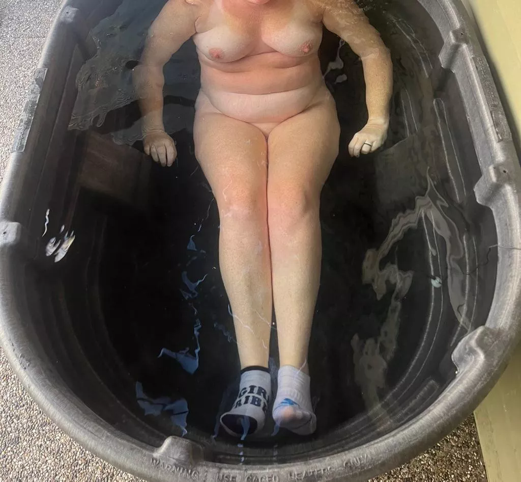 The cold plunge felt great on my sunburn from spring break!