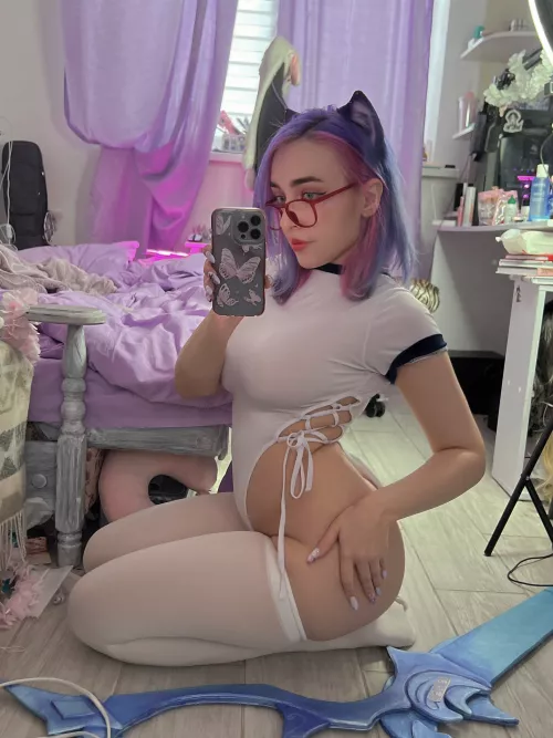 Would you lick my pussy before you fuck it?