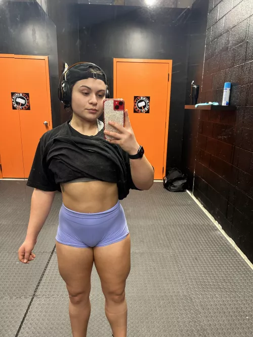 Do you like muscle mommies?