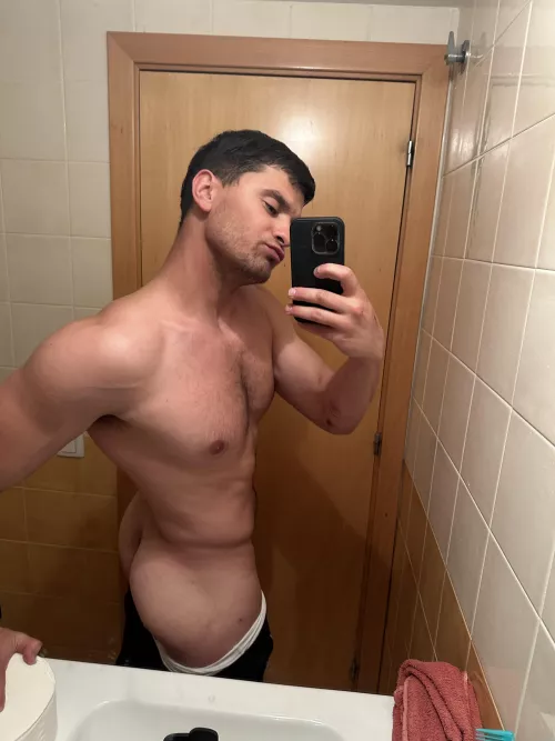 I know it's the typical question but I want you to be brutally honest with me, is my ass edible?