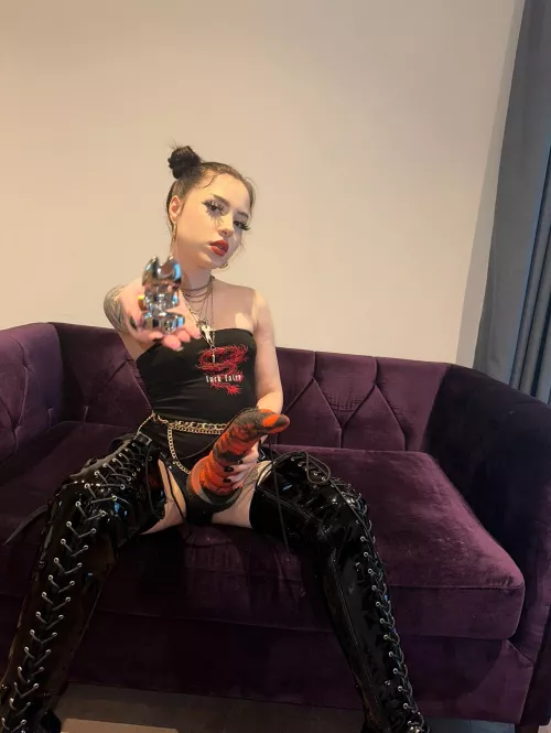 Let’s lock that useless little thing in chastity and make a use out of your hole instead 