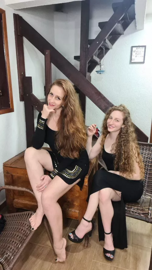 Which one of us fits black better? Me or my mom?