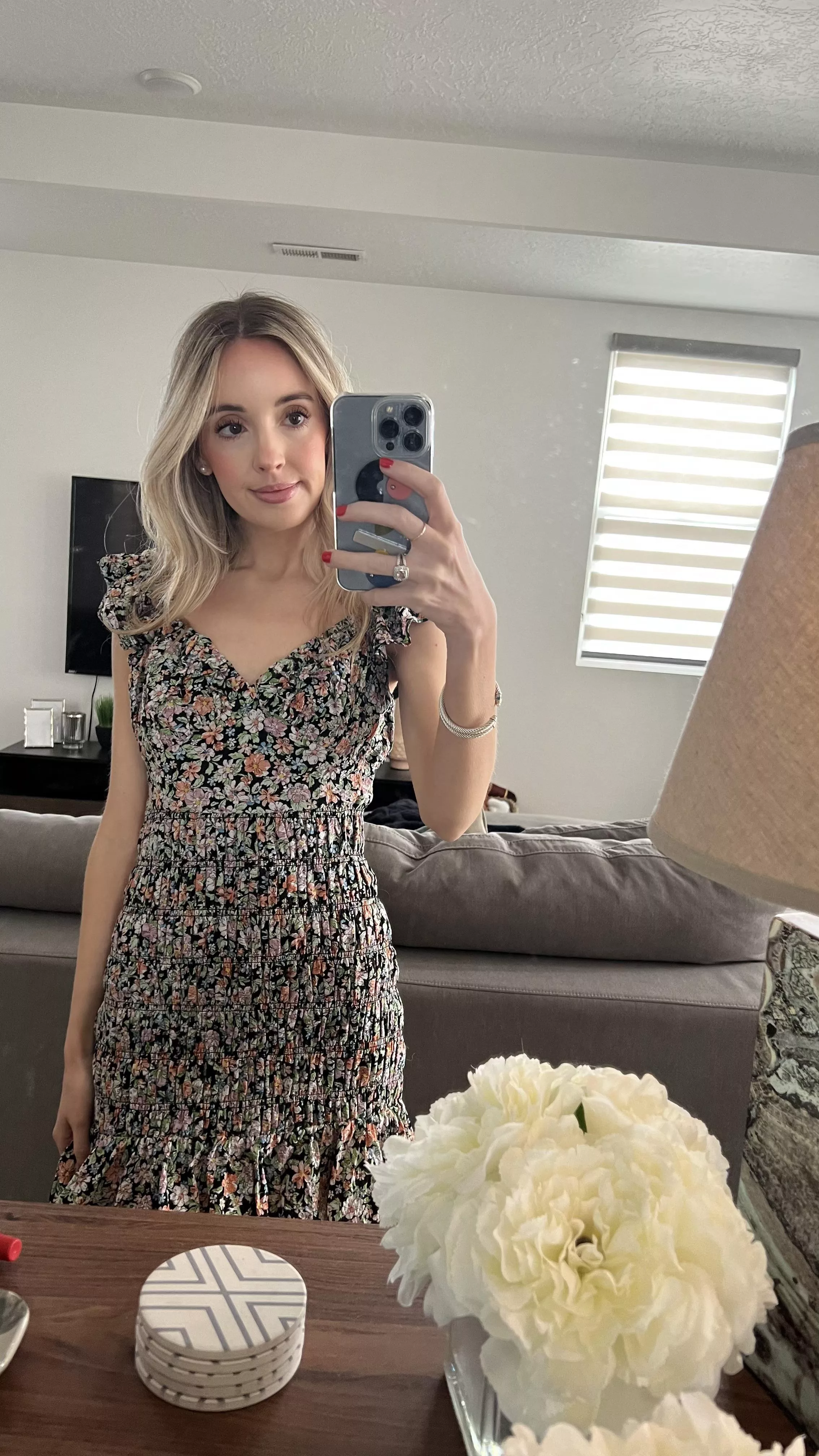 Would you compliment me in this dress