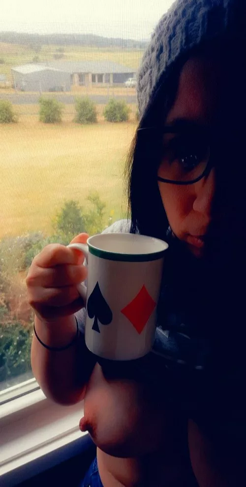 Come for the coffee. Stay for the view 😊