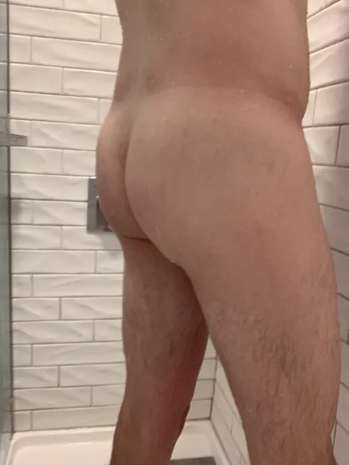 Early hump day view since this hotel shower is incredible 