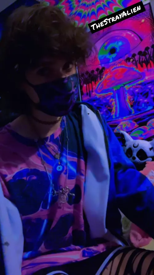 🛸🏚 Extraterrestrial FemBoy 🧸 One of my favorite things to do is show earthlingz my butt hole 👽✌🏼