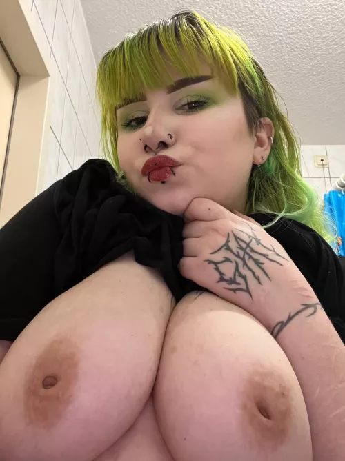 would u cum into 18yo invert nipples?