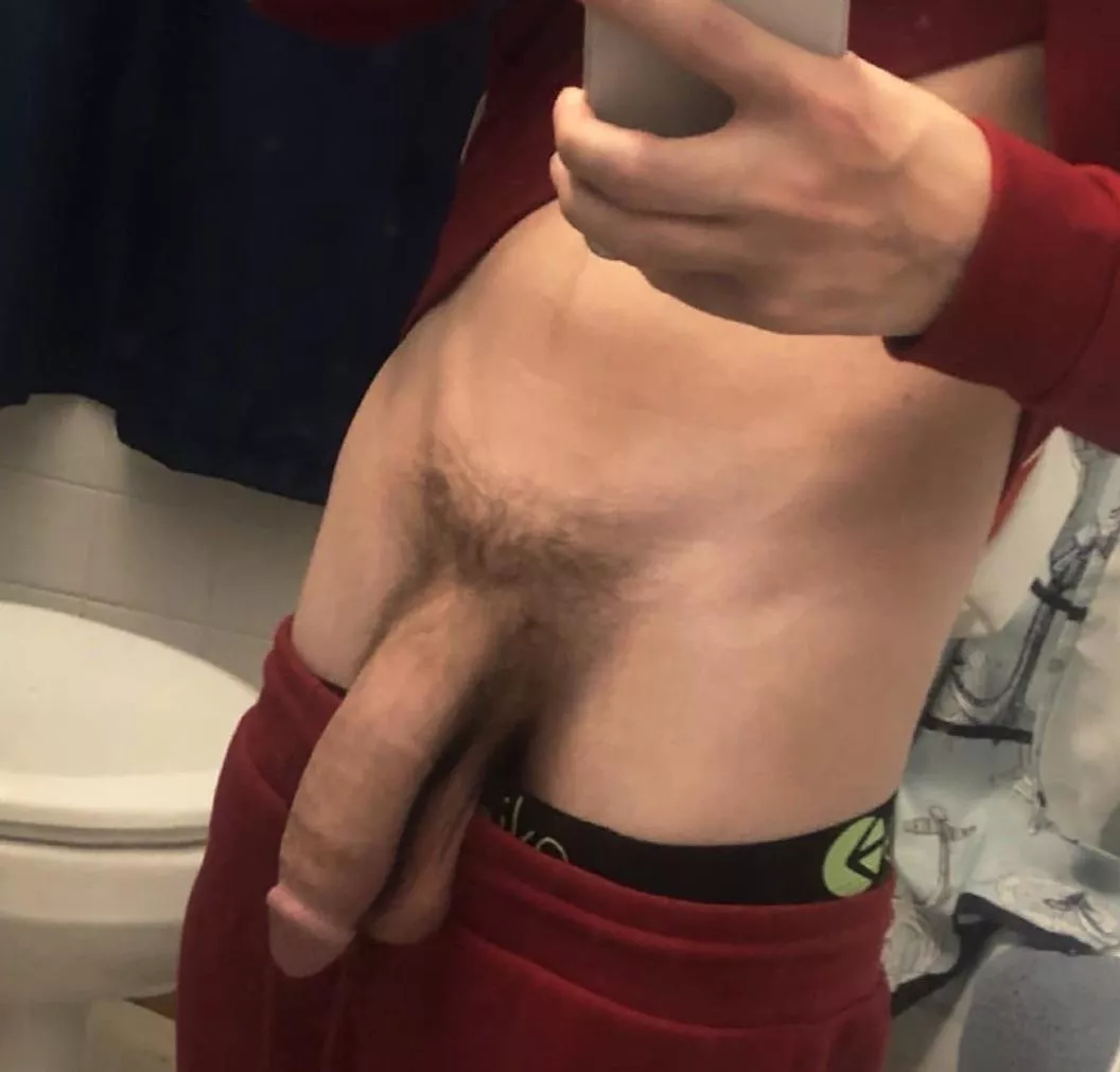 21, straight add when you are over 20 hot and do FaceTime on snap kerem0000000