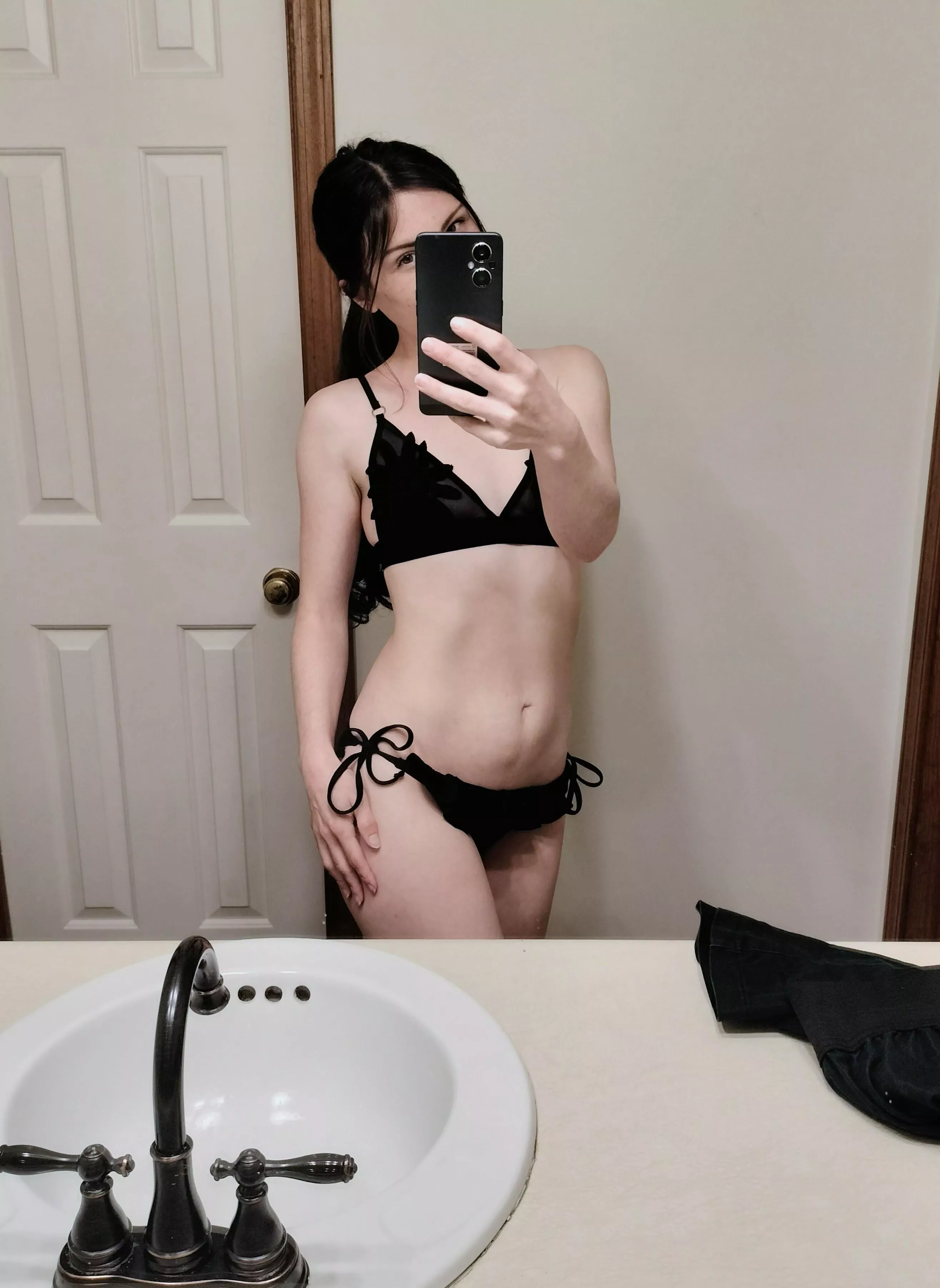 I wonder if you're who I'm going to be flirting with at the pool later..