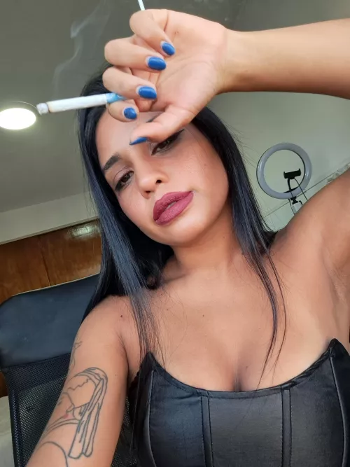 Join a cigar w/me! Currently accepting for customs :)