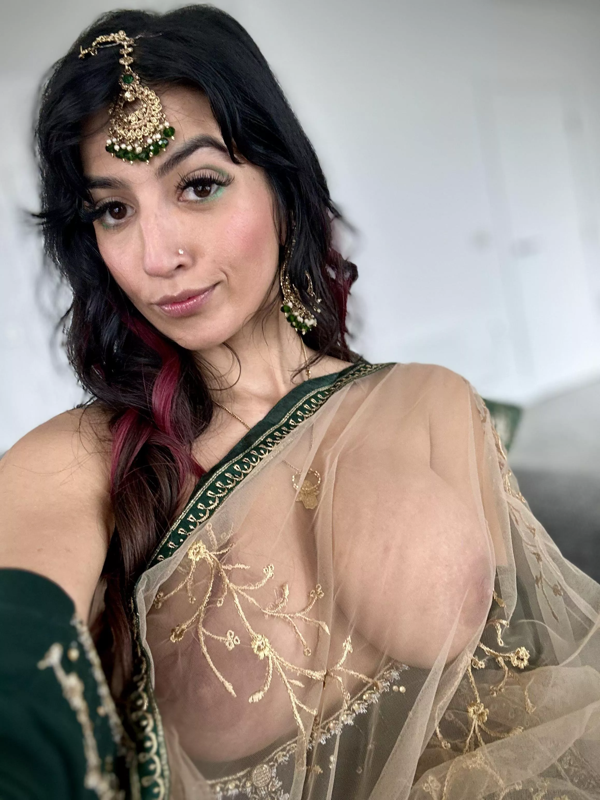 Naughty Pakistani bhabi during Eid [F]