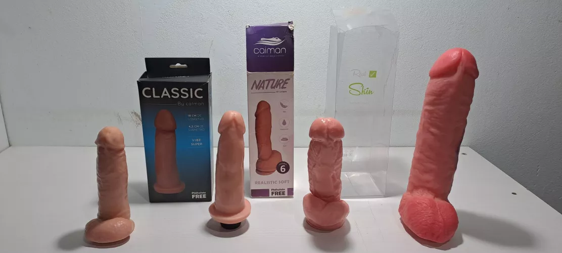 I either take my first XXL dildo without warming up my ass with my smaller toys or I warm up with them before taking it.