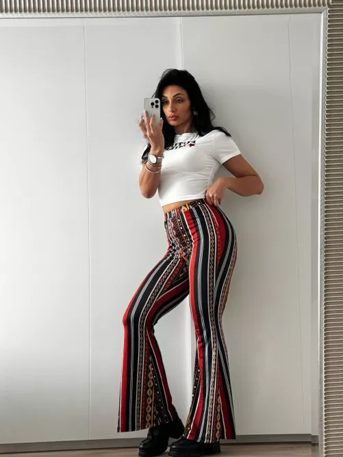 I like to take pictures like this before I leave the house