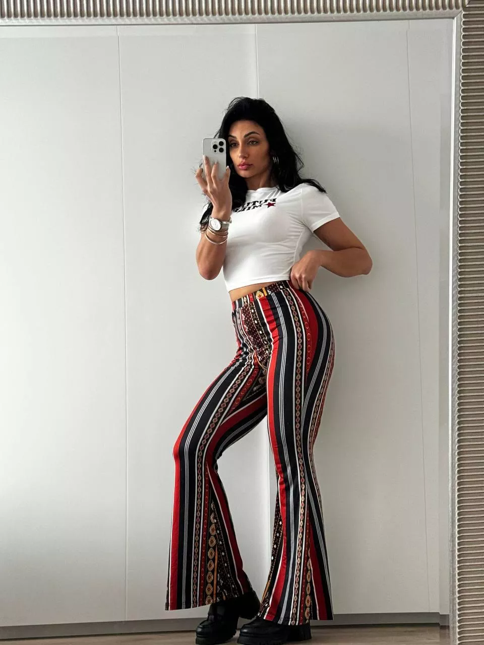 I like to take pictures like this before I leave the house