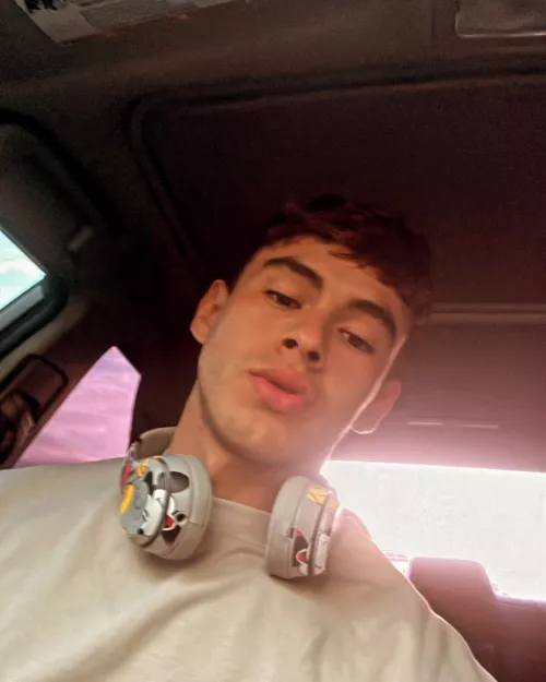 Looking for some more xbox friends ✌