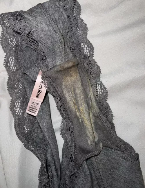 my favourite colour of panties 😋