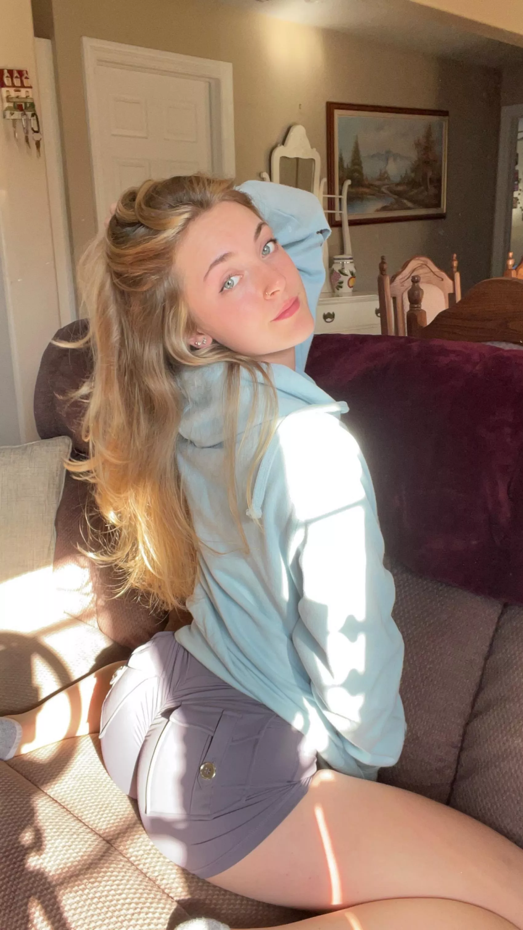 Natalie Grace (@nextdoornatalie.1)