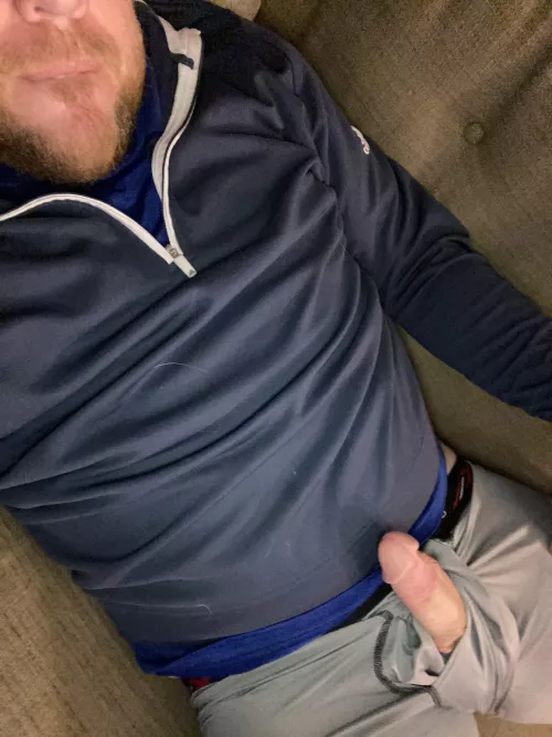 Poppin’ out - Beards & boner