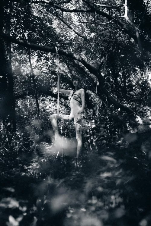 Skinny body and rope...