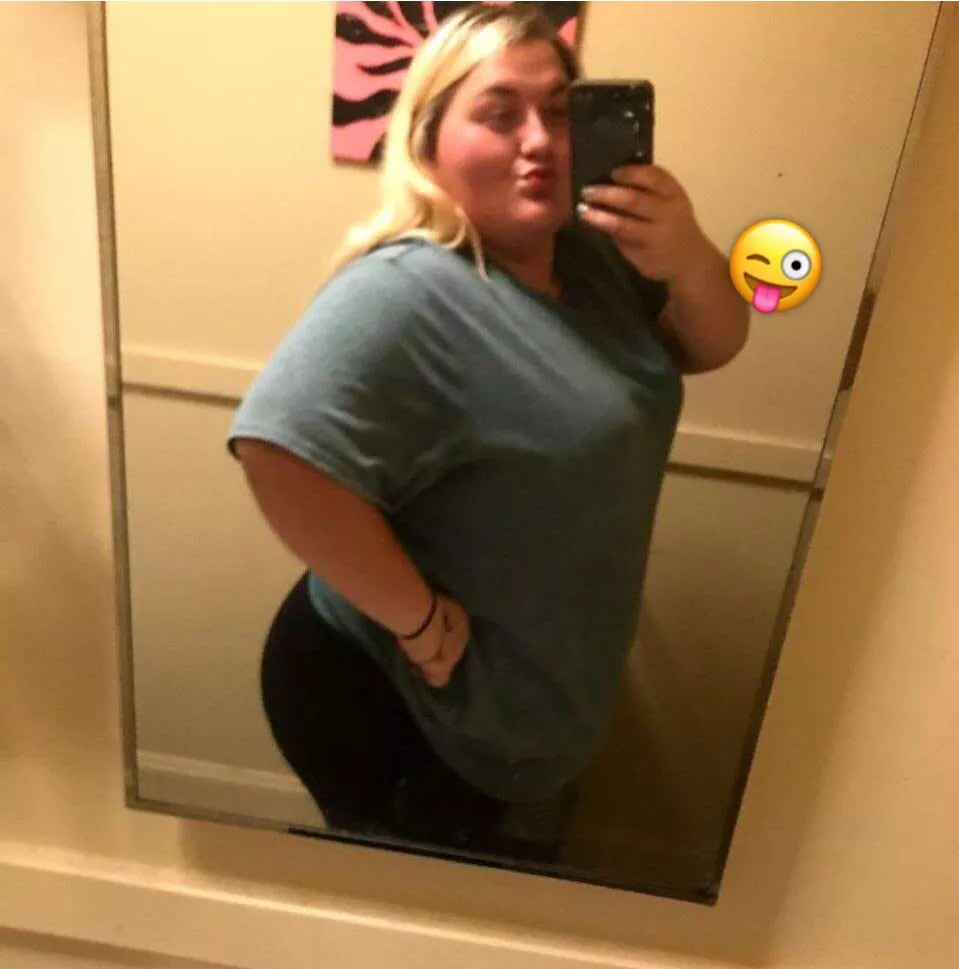 Would you hit on me if you saw me irl 😋