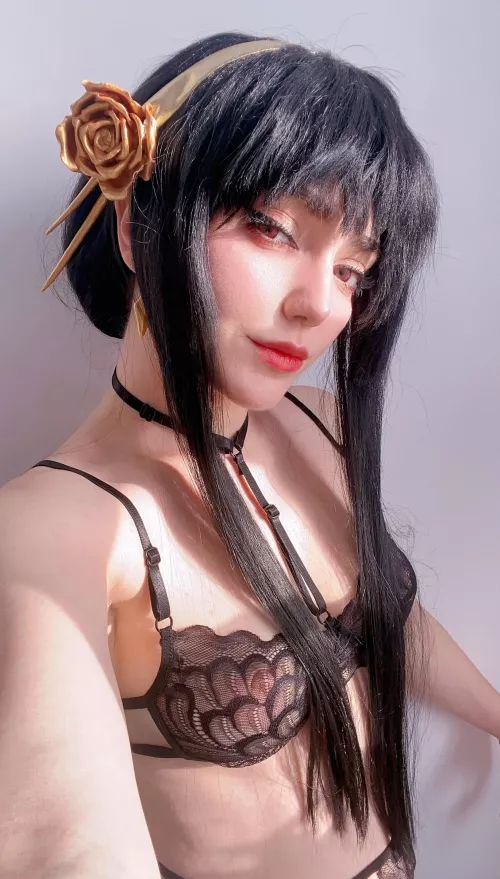 Yor Forger from Spy x Family by FLEURXY