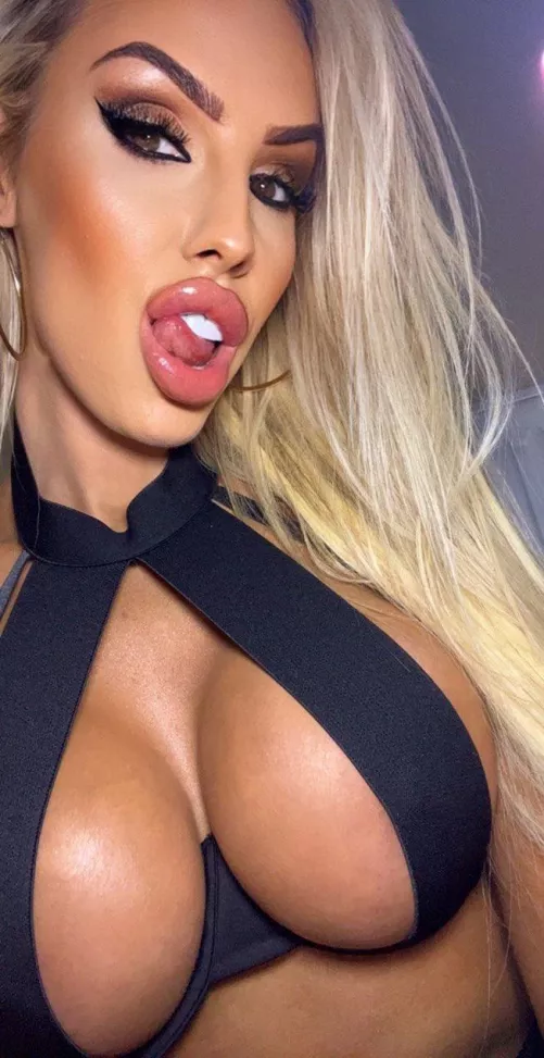 My huge plastic juggs should have you gooning