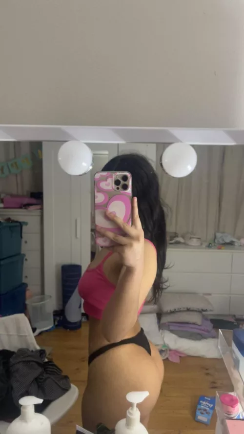 U smashing or passing me? 