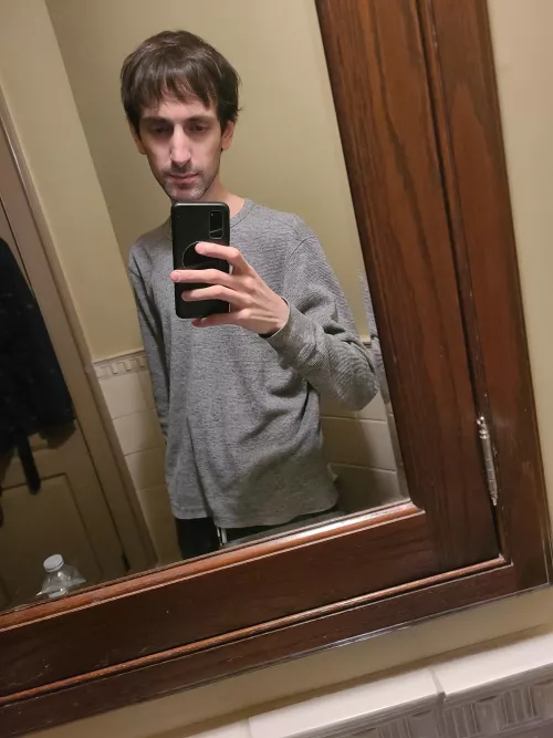 Who's binge watching stuff tonight?