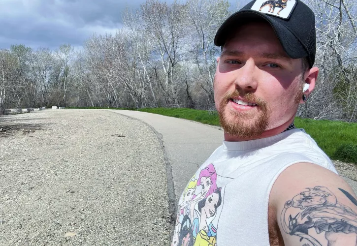 Would you come be my downfall? One look at you and I’d lose it all. I wouldn’t mind if you ruin my life 🖤 