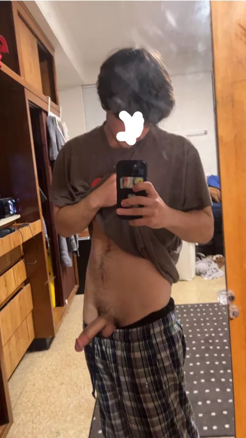 19 college, roommates gone, rate my cock dm or comment