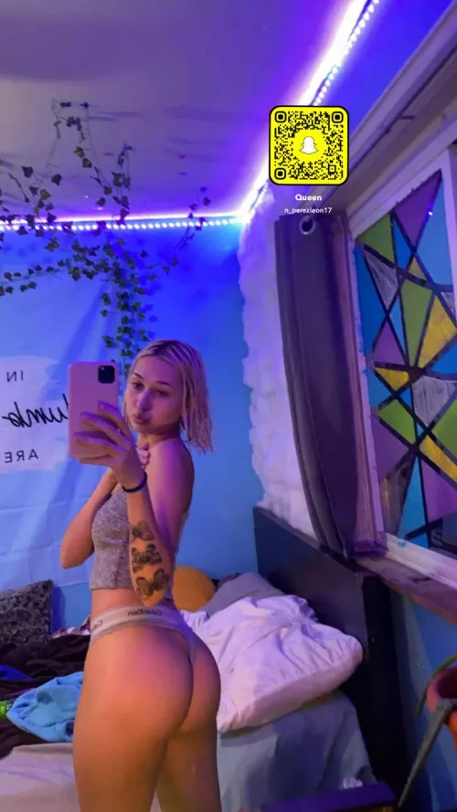 21[F4M] i will send nudes whoever ups this i will swear >> check my picture