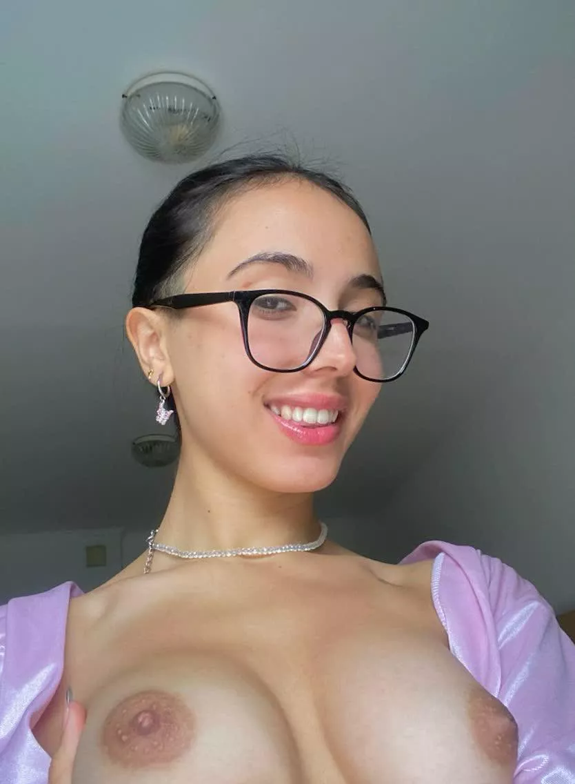 3 words you would say to 18yo while fucking?