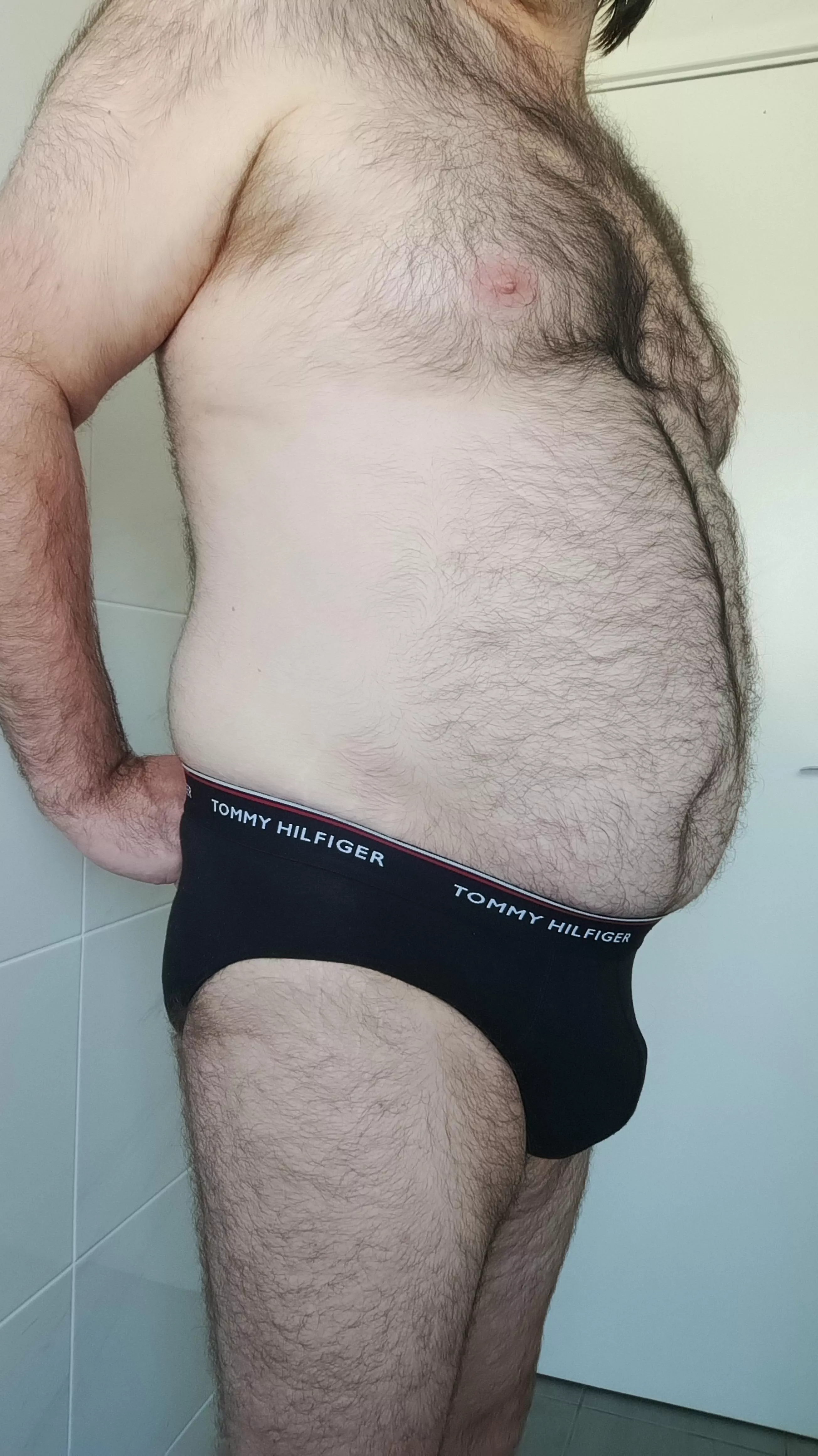 (42) Daddy needs a sexy boy who likes to show off to keep him satisfied. DMs open. 