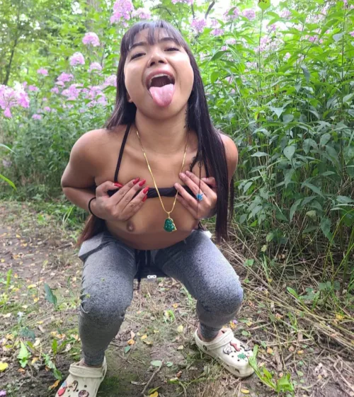 can u sneak out back too smash me