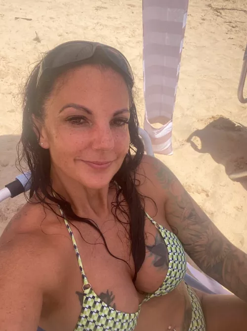 Chill with me on the beach