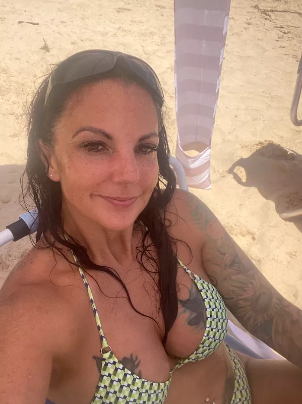 Chill with me on the beach