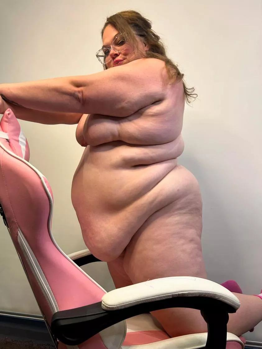 Come grab my belly cutie 