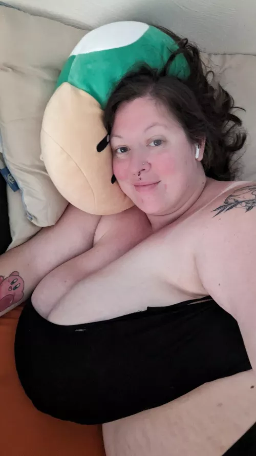 Dm if you can feed me and eat me 