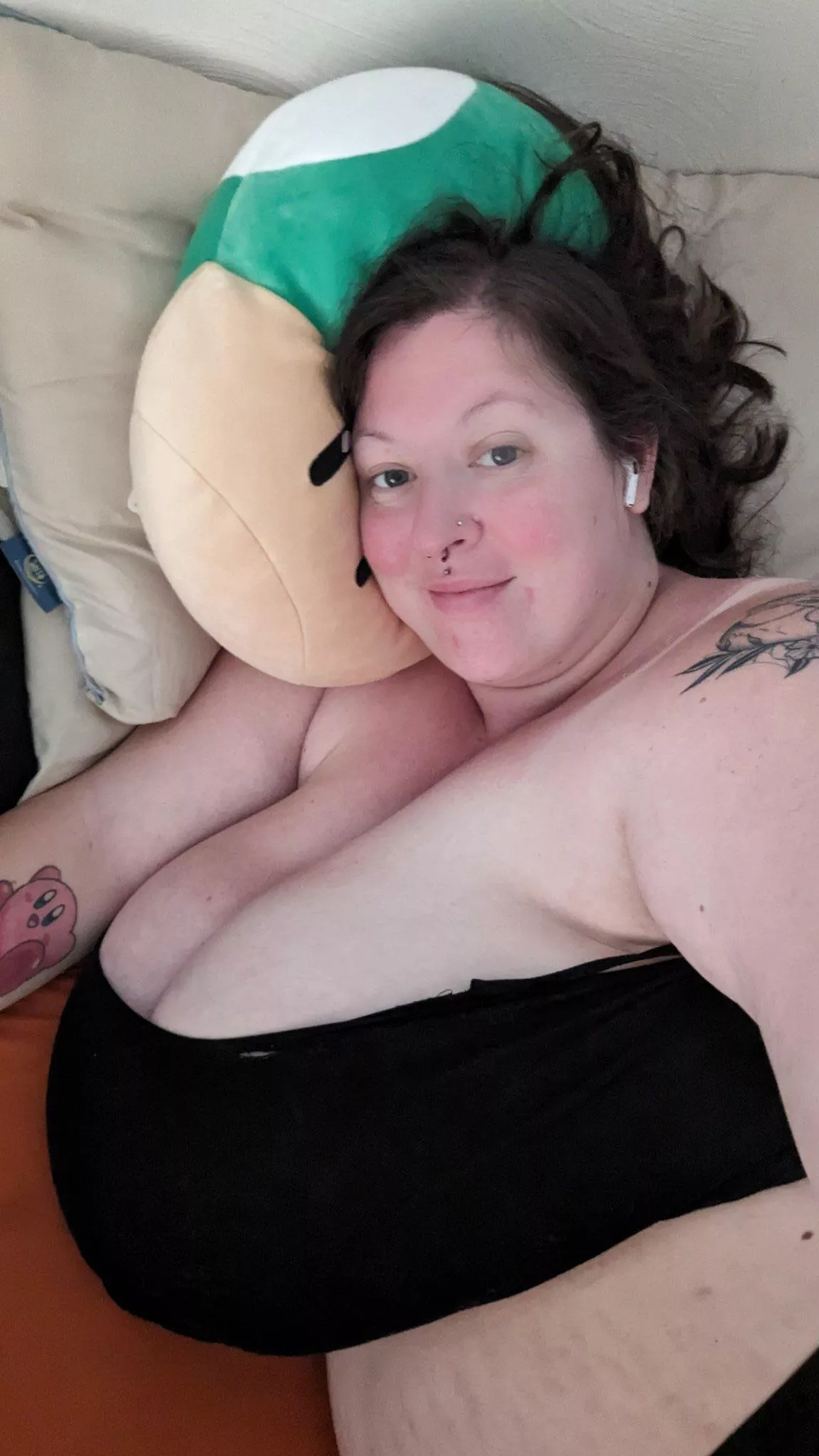 Dm if you can feed me and eat me 