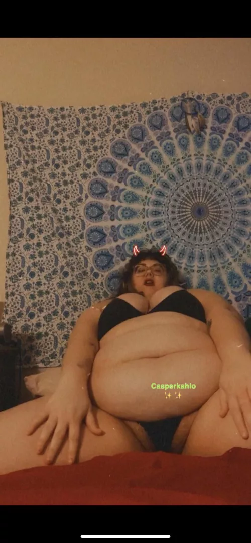 Do you like that my undies are too small for me or noo🤠